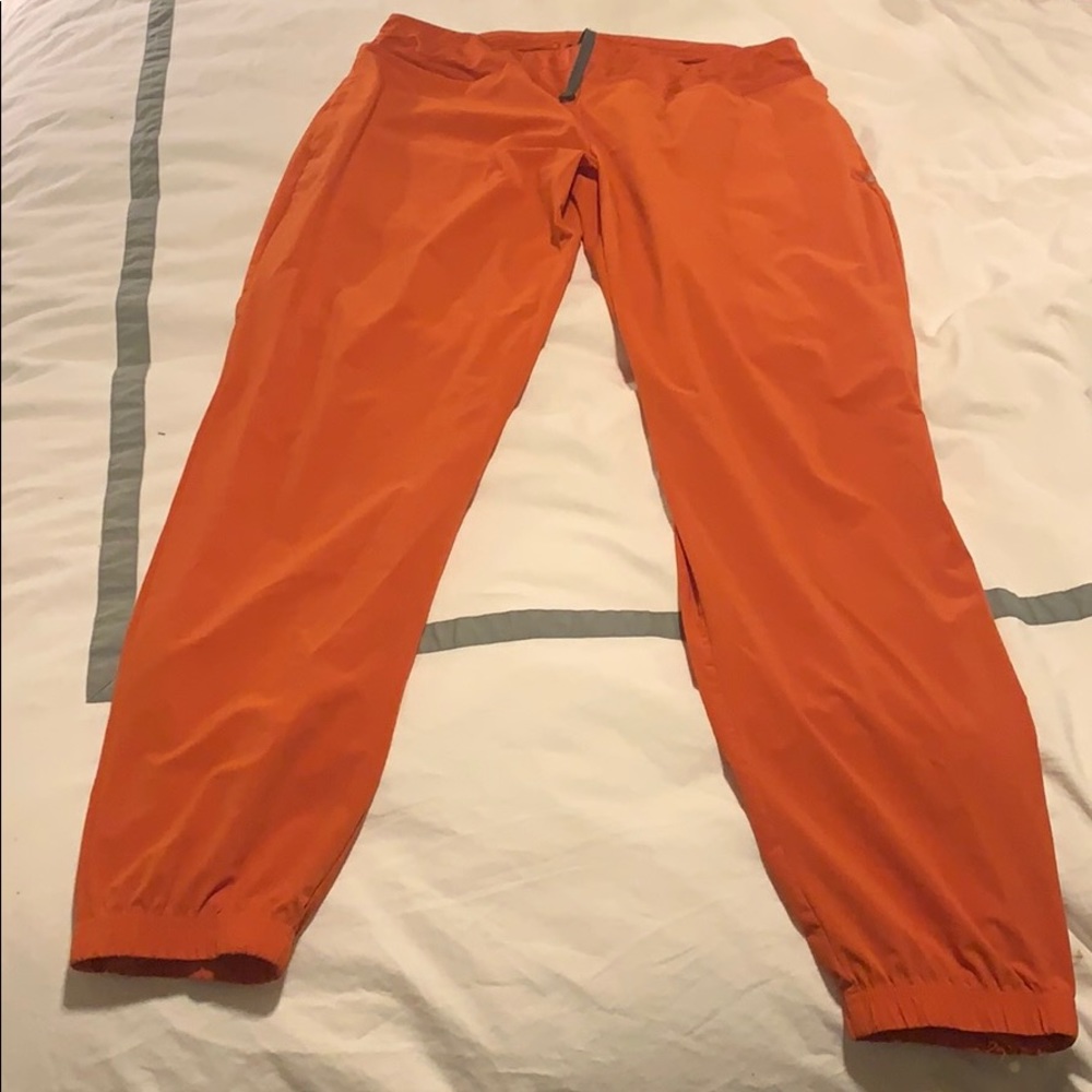 Oiselle Roga Jogger Pants - Orange